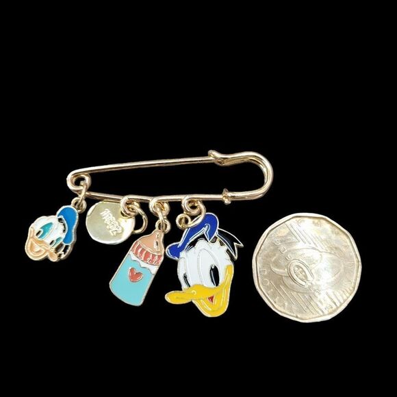 2/$20 Brand New Disney Donald Duck Gold Pin With Charms - Picture 3 of 3